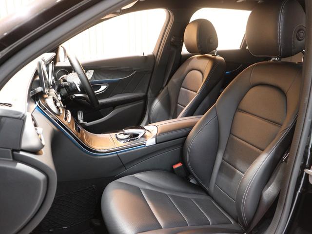 ドア内張りや各種ボタン、ウィンドウなども目立つ汚れや傷など無く、キレイな状態を保っております！