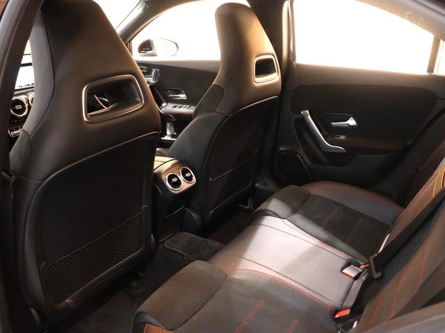 Ａクラス Ａ２００ｄ　ＡＭＧライン　レーダーセーフティパッケージ　ナビゲーションパッケージ　ＭＢＵＸナビ　緊急回避補助　ブラインド＆レーンキープアシスト　ディストロニックプラス　バックカメラ　タッチスクリーンディスプレイ（16枚目）