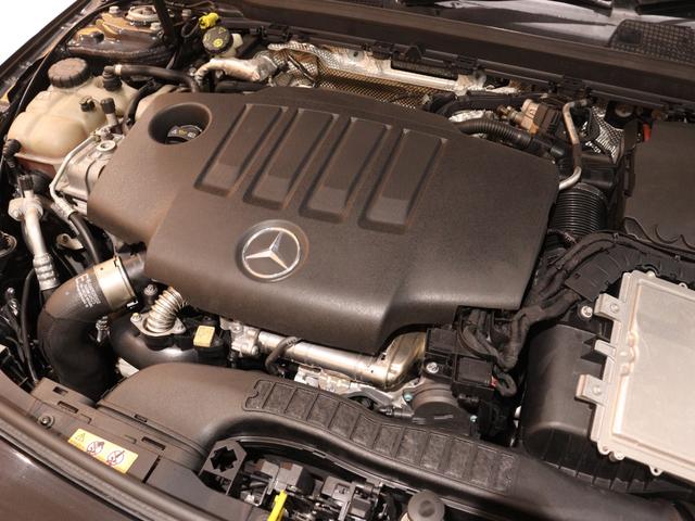 Ａクラス Ａ２００ｄ　ＡＭＧライン　レーダーセーフティパッケージ　ナビゲーションパッケージ　ＭＢＵＸナビ　緊急回避補助　ブラインド＆レーンキープアシスト　ディストロニックプラス　バックカメラ　タッチスクリーンディスプレイ（22枚目）