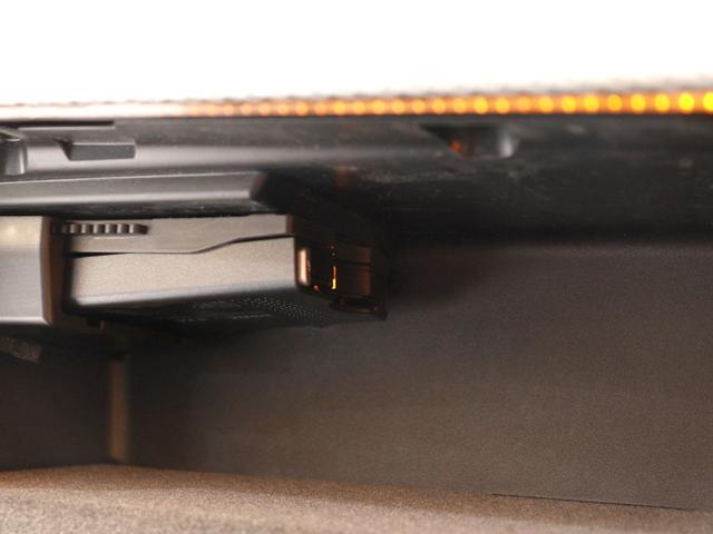 Ｂクラス Ｂ１８０　レーダーセーフティＰＫＧ　衝突軽減ブレーキ　ディストロニックプラス　ブラインドスポットアシスト　純正ナビ　バックカメラ　ＬＥＤヘッドライト　シートヒーター（27枚目）