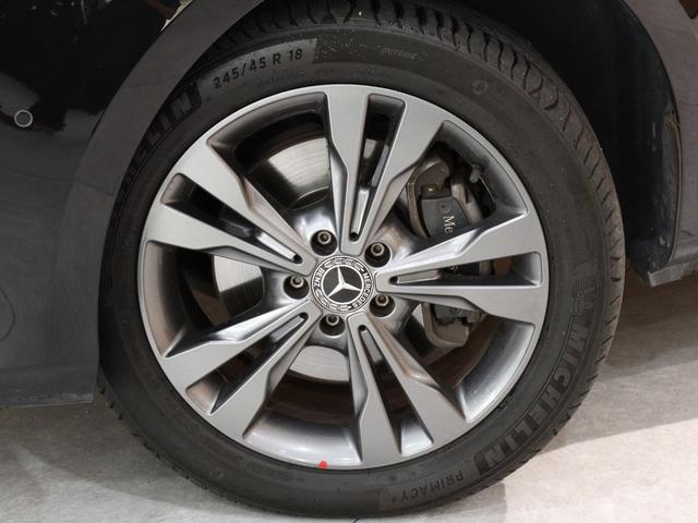 Vクラス V260 ロング 限定車 レーダーセーフティPKG ブラックレザー 360度カメラ 電動リアゲート 電動パワースライドドア LEDヘッドライト ディストロニックプラス ブラインドスポットアシスト レーンキープアシスト(11枚目)