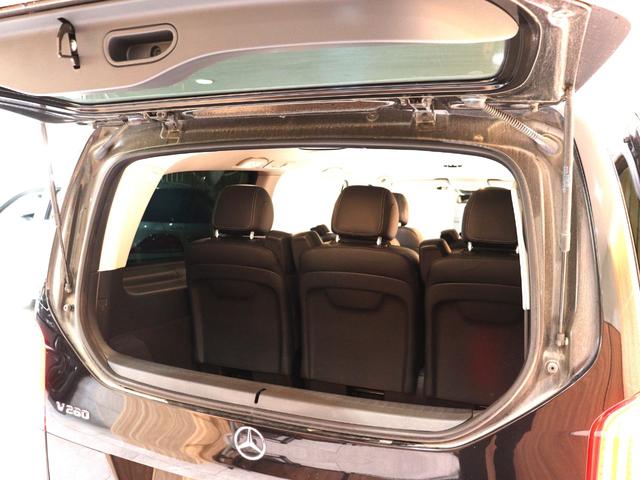 Vクラス V260 ロング 限定車 レーダーセーフティPKG ブラックレザー 360度カメラ 電動リアゲート 電動パワースライドドア LEDヘッドライト ディストロニックプラス ブラインドスポットアシスト レーンキープアシスト(22枚目)