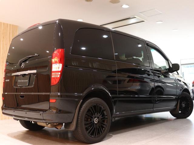 Ｖクラス Ｖ３５０　ブラック　エディション　限定車　ラグジュアリー＆バイキセノンＰＫＧ　社外ナビ　バックカメラ　電動スライドドア　パワーシート　シートヒーター　レザーツインシート　コーナーセンサー（9枚目）