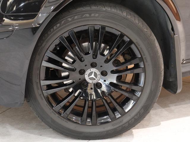 Ｖクラス Ｖ３５０　ブラック　エディション　限定車　ラグジュアリー＆バイキセノンＰＫＧ　社外ナビ　バックカメラ　電動スライドドア　パワーシート　シートヒーター　レザーツインシート　コーナーセンサー（11枚目）