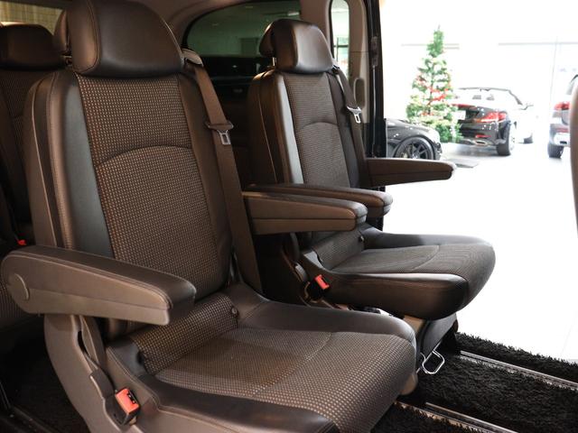 Ｖクラス Ｖ３５０　ブラック　エディション　限定車　ラグジュアリー＆バイキセノンＰＫＧ　社外ナビ　バックカメラ　電動スライドドア　パワーシート　シートヒーター　レザーツインシート　コーナーセンサー（24枚目）