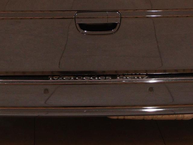 Ｖクラス Ｖ３５０　ブラック　エディション　限定車　ラグジュアリー＆バイキセノンＰＫＧ　社外ナビ　バックカメラ　電動スライドドア　パワーシート　シートヒーター　レザーツインシート　コーナーセンサー（50枚目）