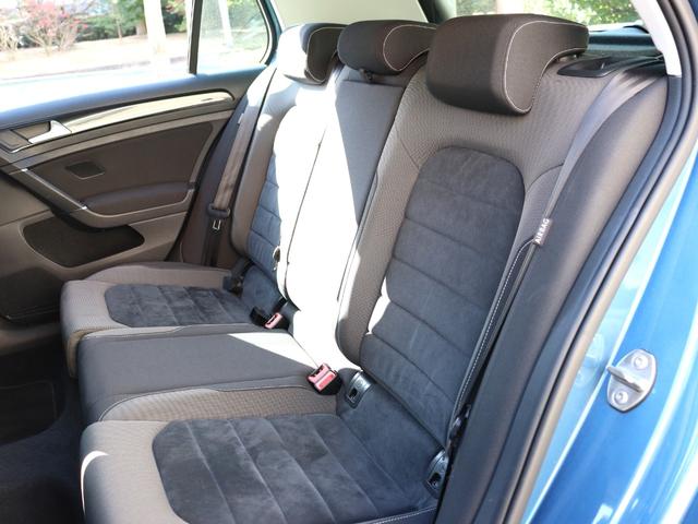 ゴルフ ＴＳＩハイラインブルーモーションテクノロジー　ＤＣＣパッケージ　ＤｉｓｃｏｖｅｒＰｒｏパッケージ　バイキセノンパッケージ　オプション１７インチアルミ　アダプティブシャシーコントロール　アダプティブクルーズコントロール　レーンキープアシスト（13枚目）