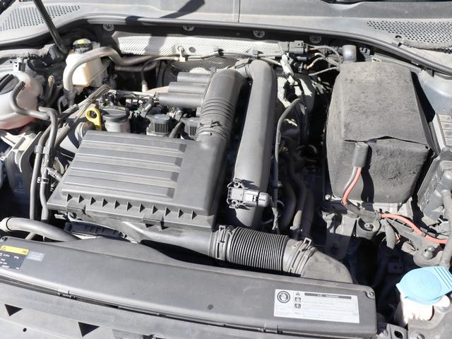 ゴルフ ＴＳＩハイラインブルーモーションテクノロジー　ＤＣＣパッケージ　ＤｉｓｃｏｖｅｒＰｒｏパッケージ　バイキセノンパッケージ　オプション１７インチアルミ　アダプティブシャシーコントロール　アダプティブクルーズコントロール　レーンキープアシスト（22枚目）