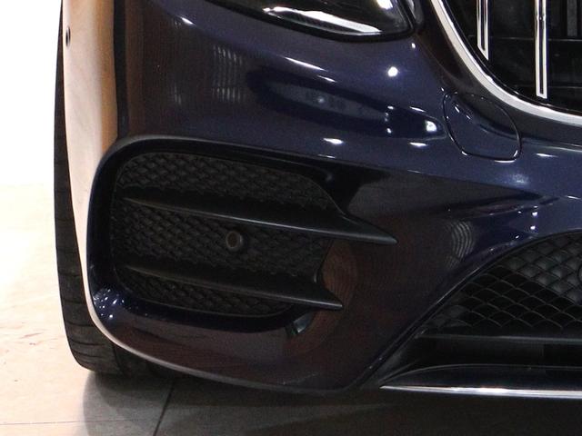 Eクラス E200 アバンギャルド スポーツ レーダーセーフティPKG パナメリカーナグリル 360度カメラ レザーツインシート シートヒーター 20インチアルミ AMGエアロ ディストロニックプラス ブラインドスポット&レーンキープアシスト(40枚目)