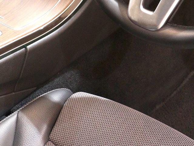 Cクラスステーションワゴン C200 4マチックステーションワゴンアバンギャルド レーダーセーフティPKG レーンキープアシスト ブラインドスポットアシスト ディストロニックプラス LEDヘッドライト 電動テールゲート メモリーパワーシート シートヒーター 純正ナビ バックカメラ(63枚目)