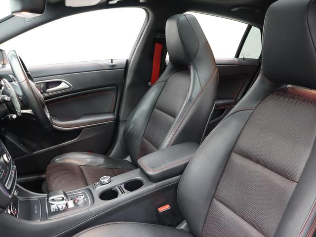 CLAクラス シューティングブレーク CLA45 4マチック シューティングブレーク 後期 レーダーSP 黒革 ヒーター パノラマSR 純正HDDナビ Carplay Bluetooth AMGスポーツサス AMG強化ブレーキ AMGエアロ 純正18AW 2年保証付(19枚目)