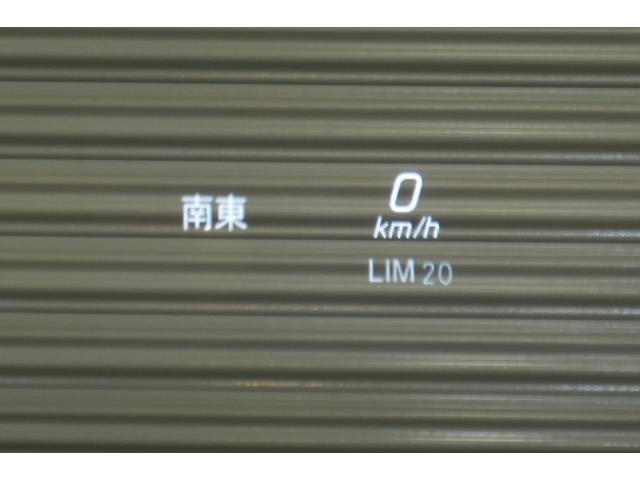 Bクラス B180 AMGレザーエクスクルーシブパッケージ アドバンスド&ナビゲーションPKG 赤黒革 シートヒーター SR MBUXナビ フルセグTV HUD 360カメラ LEDヘッド 自動Rゲート/ハンズフリーA AMGエアロ&18AW 2年保証(9枚目)