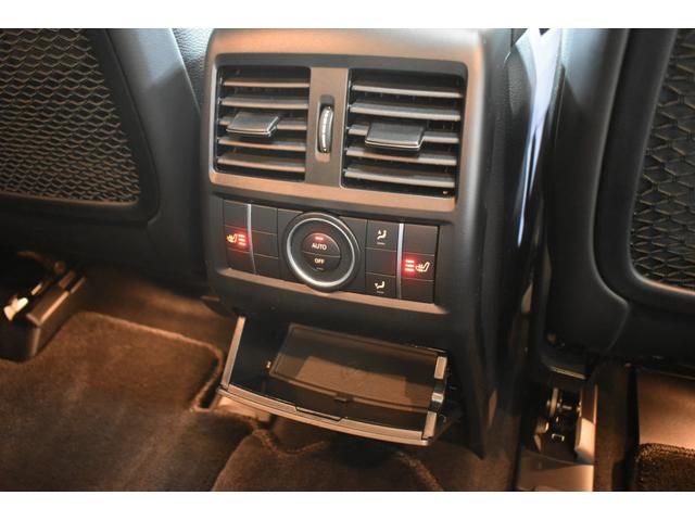 GLE43 4マチック レーダーP 367馬力 9速 パノラマR 全席ヒーター黒革 ディストロ Bスポット AMGエアロ21AW サイドステップ キーレスゴー PTS 電動Rゲート ハーマンK 地デジ 360カメラ 2年保証(30枚目)