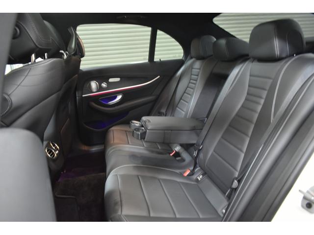 Ｅクラス Ｅ２００　スポーツ　ＢＳＧ　ＥＸクルーシブ　ＡＭＧラインインテ　ＲＳＰ　後期型　１オナ　サンルーフ　全席ヒーター黒革　ＡＣＣ　ＡＭＧエアロ　キーＧＯ　電動トランク　ＨＵＤ　ブルメ　対話式ナビ　地デジ３６０カメ　２年保証（15枚目）