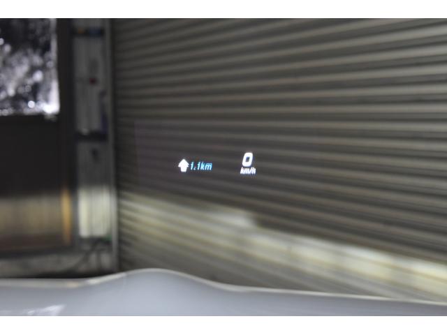 Ｅクラス Ｅ２００　クーペ　スポーツ　レザーパッケージ　レーダーＰ　９速ＡＴ　パノラマサンルーフ　ヒーター黒革　ＡＣＣ　ＢＳＭ　Ｌチェンジ　ＡＭＧエアロ１９ＡＷ　キーＧＯ　ブルメスター　ＨＵＤ　地デジ３６０カメラ　２年保証（13枚目）
