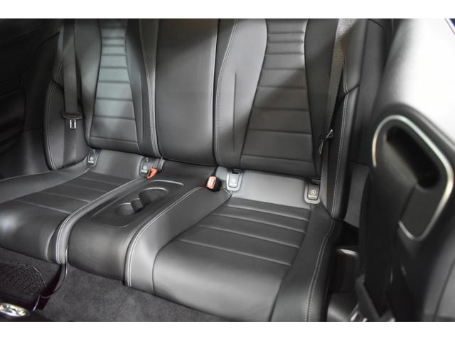 Ｅクラス Ｅ２００　クーペ　スポーツ　レザーパッケージ　レーダーＰ　９速ＡＴ　パノラマサンルーフ　ヒーター黒革　ＡＣＣ　ＢＳＭ　Ｌチェンジ　ＡＭＧエアロ１９ＡＷ　キーＧＯ　ブルメスター　ＨＵＤ　地デジ３６０カメラ　２年保証（24枚目）