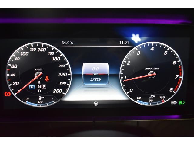 Ｅクラス Ｅ２００　クーペ　スポーツ　レザーパッケージ　レーダーＰ　９速ＡＴ　パノラマサンルーフ　ヒーター黒革　ＡＣＣ　ＢＳＭ　Ｌチェンジ　ＡＭＧエアロ１９ＡＷ　キーＧＯ　ブルメスター　ＨＵＤ　地デジ３６０カメラ　２年保証（33枚目）