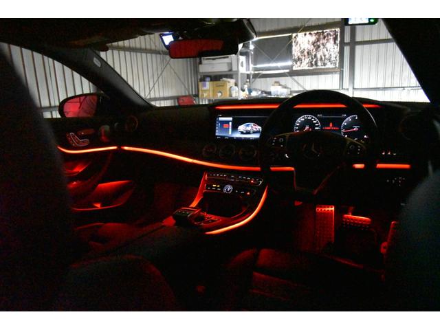 Ｅクラス Ｅ２００　クーペ　スポーツ　レザーパッケージ　レーダーＰ　９速ＡＴ　パノラマサンルーフ　ヒーター黒革　ＡＣＣ　ＢＳＭ　Ｌチェンジ　ＡＭＧエアロ１９ＡＷ　キーＧＯ　ブルメスター　ＨＵＤ　地デジ３６０カメラ　２年保証（38枚目）