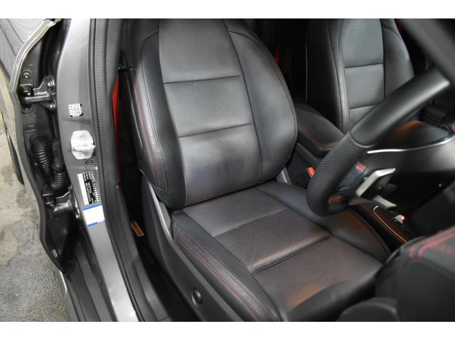 ＧＬＡクラス ＧＬＡ４５　４マチック　レーダーセーフティＰ　高出力エンジン３６０馬力　ヒーター黒革　ディストロ　Ｂスポット　レーンキープ　ＡＭＧエアロ１９ＡＷ　キーレスＧＯ　パークトロ　電動Ｒゲート　地デジＢカメラ　アンビエント　２年保証（8枚目）
