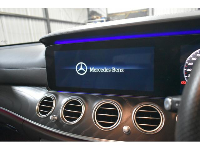 Ｅクラス Ｅ３５０ｅ　アバンギャルド　スポーツ　１オーナー　エクスクルーシブＰ　レーダーＳＰ　パノラマサンＲ　９速　全席ヒーター黒革　ディストロ　ＡＭＧエアロ１９ＡＷ　ＨＵＤ　ＬＥＤＨ　ＰＴＳ　フットゲート　ブルメスター　地デジ３６０カメ　２年保証（10枚目）