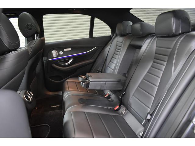 Ｅクラス Ｅ３５０ｅ　アバンギャルド　スポーツ　１オーナー　エクスクルーシブＰ　レーダーＳＰ　パノラマサンＲ　９速　全席ヒーター黒革　ディストロ　ＡＭＧエアロ１９ＡＷ　ＨＵＤ　ＬＥＤＨ　ＰＴＳ　フットゲート　ブルメスター　地デジ３６０カメ　２年保証（24枚目）