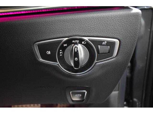 Ｅクラス Ｅ３５０ｅ　アバンギャルド　スポーツ　１オーナー　エクスクルーシブＰ　レーダーＳＰ　パノラマサンＲ　９速　全席ヒーター黒革　ディストロ　ＡＭＧエアロ１９ＡＷ　ＨＵＤ　ＬＥＤＨ　ＰＴＳ　フットゲート　ブルメスター　地デジ３６０カメ　２年保証（33枚目）