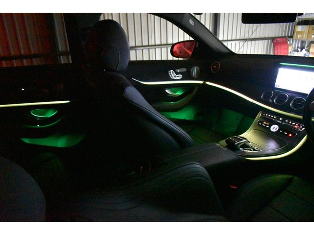 Ｅクラス Ｅ３５０ｅ　アバンギャルド　スポーツ　１オーナー　エクスクルーシブＰ　レーダーＳＰ　パノラマサンＲ　９速　全席ヒーター黒革　ディストロ　ＡＭＧエアロ１９ＡＷ　ＨＵＤ　ＬＥＤＨ　ＰＴＳ　フットゲート　ブルメスター　地デジ３６０カメ　２年保証（40枚目）