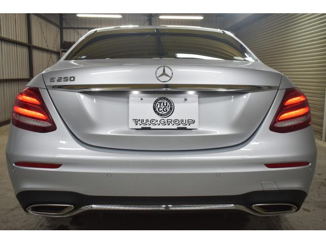 Ｅクラス Ｅ２５０　アバンギャルド　スポーツ　レザーＰ　レーダーＰ　ＭＥコネ　全席ヒーター黒革　ディストロ　ＡＭＧエアロ１９ＡＷ　キーＧＯ　ＰＴＳ　フットゲート　ブルメ　ナビ３６０カメ　２年保証（20枚目）