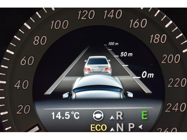 Eクラスステーションワゴン E250 ステーションワゴン アバンギャルド AMGスポーツP レーダーセーフティP 後期 半革 ディストロ BSM Lキープ AMGエアロ18AW キーレスGO フットゲート HDDナビTV Bカメラ 後席モニター 2年保証(6枚目)