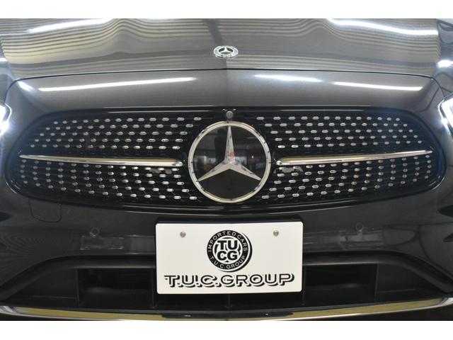 Ｅクラス Ｅ２００　スポーツ　後期　ＡＧＭラインインテリアＰ　エクスクルーシブＰ　パノラマサンＲ　レーダーＳＰ　全ヒーター黒革　ブルメＳ　ＨＵＤ　３６０カメラ　ディストロ　ブラインドＳ　Ｄトランク　２年保証（30枚目）