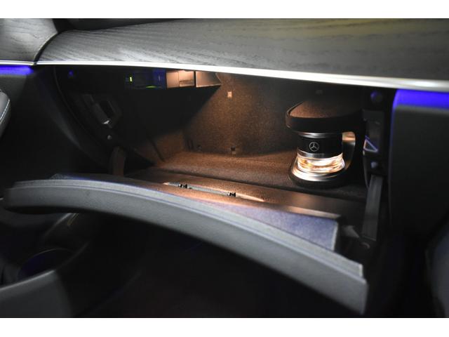 Ｅクラス Ｅ２００　スポーツ　後期　ＡＧＭラインインテリアＰ　エクスクルーシブＰ　パノラマサンＲ　レーダーＳＰ　全ヒーター黒革　ブルメＳ　ＨＵＤ　３６０カメラ　ディストロ　ブラインドＳ　Ｄトランク　２年保証（50枚目）