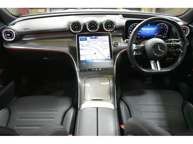 Cクラスステーションワゴン C200ステーションワゴンアバンギャルドAMGライン レザーEXC レーダーセーフティP ベーシックP 新型Cクラス ISG搭載 MEコネ パノラマサンルーフ ヒーター黒本革 ACC BSM AMGエアロ18AW HUD MBUX 360カメラ 2年保証(3枚目)