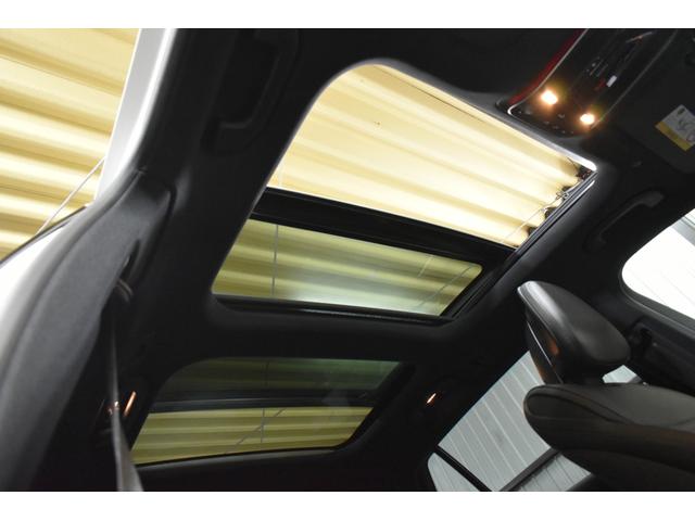 Cクラスステーションワゴン C200ステーションワゴンアバンギャルドAMGライン レザーEXC レーダーセーフティP ベーシックP 新型Cクラス ISG搭載 MEコネ パノラマサンルーフ ヒーター黒本革 ACC BSM AMGエアロ18AW HUD MBUX 360カメラ 2年保証(5枚目)