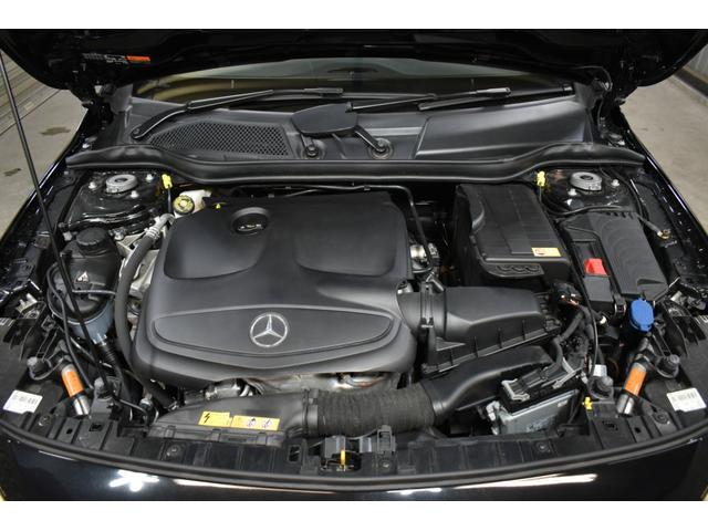 GLAクラス GLA250 4マチック 2年保証 エクスクルーシブP レーダーP パノラマサンルーフ ヒーター黒革 ディストロ Bスポット AMGエアロ18AW 電動Rゲート パークトロ ハーマンカードンサウンド キセノン 地デジBカメラ(14枚目)
