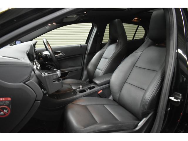 GLAクラス GLA250 4マチック 2年保証 エクスクルーシブP レーダーP パノラマサンルーフ ヒーター黒革 ディストロ Bスポット AMGエアロ18AW 電動Rゲート パークトロ ハーマンカードンサウンド キセノン 地デジBカメラ(22枚目)