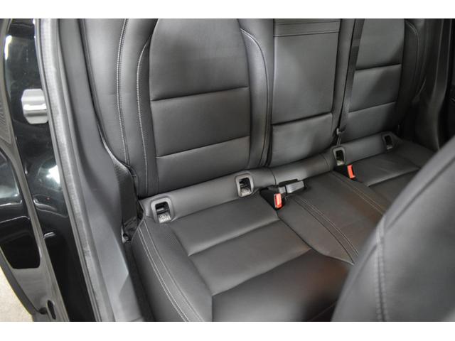 GLAクラス GLA250 4マチック 2年保証 エクスクルーシブP レーダーP パノラマサンルーフ ヒーター黒革 ディストロ Bスポット AMGエアロ18AW 電動Rゲート パークトロ ハーマンカードンサウンド キセノン 地デジBカメラ(23枚目)