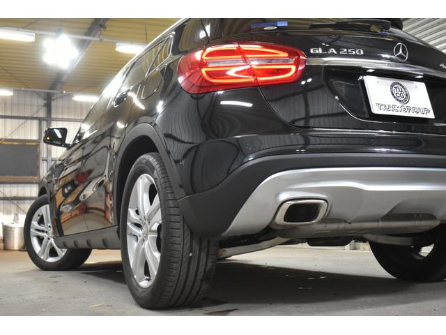 GLAクラス GLA250 4マチック 2年保証 エクスクルーシブP レーダーP パノラマサンルーフ ヒーター黒革 ディストロ Bスポット AMGエアロ18AW 電動Rゲート パークトロ ハーマンカードンサウンド キセノン 地デジBカメラ(55枚目)