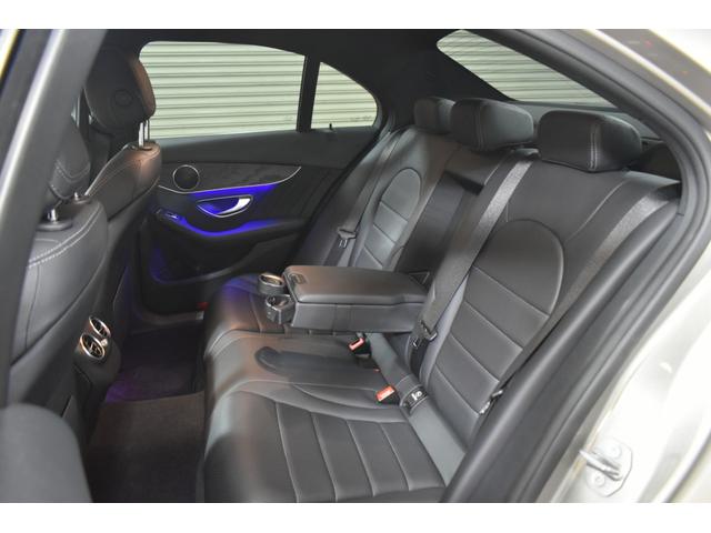 Cクラス C200ローレウスエディションスポーツプラスパック スポーツプラスP レーダーセーフティP 最終特別仕様 MEコネ ヒーター黒革 フットトランク ACC BSM キーレスGO HUD AMGエアロ18AW 液晶メーター ナビBカメラ 2年保証(15枚目)