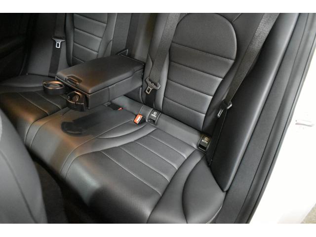 Cクラス C220dローレウスエディションスポーツプラスパック スポーツ+P レーダーセーフティP 特別仕様 1オーナー MEコネクト 9速 ヒーター黒革 ACC BSM AMGエアロ18AW 液晶メーター HUD フットゲート 地デジナビ 360カメラ 2年保証(24枚目)