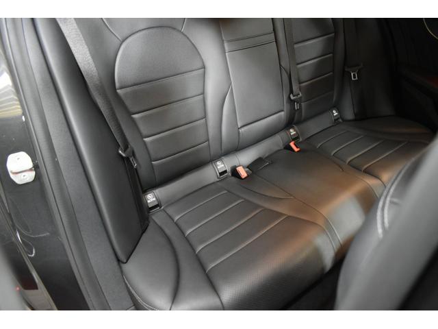 Cクラス C220d ローレウスエディション スポーツ+P レーダーセーフティP 特別仕様 MEコネクト 9速 ヒーター黒革 ACC BSM AMGエアロ18AW 液晶メーター HUD フットゲート 地デジナビ バックカメラ 2年保証(23枚目)