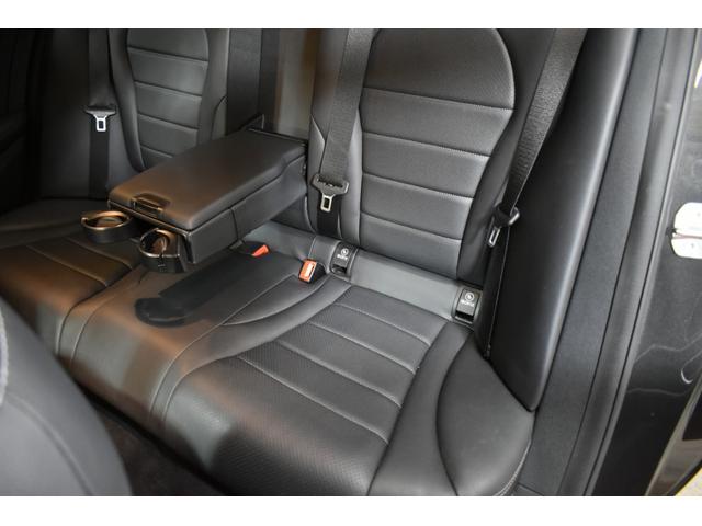 Cクラス C220d ローレウスエディション スポーツ+P レーダーセーフティP 特別仕様 MEコネクト 9速 ヒーター黒革 ACC BSM AMGエアロ18AW 液晶メーター HUD フットゲート 地デジナビ バックカメラ 2年保証(24枚目)
