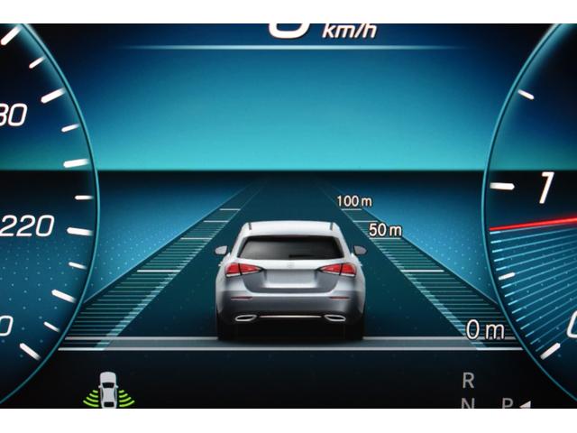 ＧＬＢ ＧＬＢ２００ｄ　４マチック　ＡＭＧラインパッケージ　１オーナー　パノラマＳＲ　ＡＭＧレザーＥＸＣ　赤黒ツートン革　ナビゲーションＰ　地デジ　マルチビームＬＥＤ　ディストロ　ＢＳＭ　レーンキープ　３６０度カメラ　ＡＭＧエアロ＆１９ＡＷ　３列７人　２年保証（7枚目）