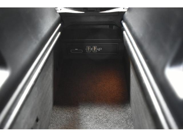 Ｃクラス Ｃ２００　４マチックアバンギャルド　ＡＭＧライン　レーダーセーフティＰ　後期型　ＭＥコネクト　９速ＡＴ　ヒーター黒革　ディストロ　ＢＳＭ　Ｌキープ　ＡＭＧエアロ１８ＡＷ　キーＧＯ　パークトロ　マルチアンビエント　地デジＢカメラ　２年保証（28枚目）