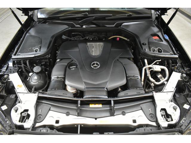 Ｅクラスステーションワゴン Ｅ４００　４マチックステーションワゴンエクスクルシブ　レーダーＳＰ　３３３馬力　Ｖ６ターボ　４ＷＤ　９速ＡＴ　全席ヒーター黒革　ディストロ　Ｌチェンジ　１８ＡＷ　キーレスＧＯ　ＰＴＳ　フットゲート　ブルメスターＳ　ＨＵＤ　地デジ３６０カメラ　２年保証（14枚目）