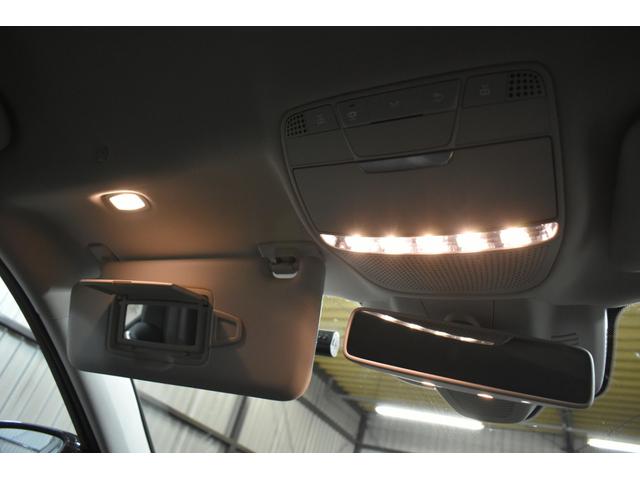 Ｅクラスステーションワゴン Ｅ４００　４マチックステーションワゴンエクスクルシブ　レーダーＳＰ　３３３馬力　Ｖ６ターボ　４ＷＤ　９速ＡＴ　全席ヒーター黒革　ディストロ　Ｌチェンジ　１８ＡＷ　キーレスＧＯ　ＰＴＳ　フットゲート　ブルメスターＳ　ＨＵＤ　地デジ３６０カメラ　２年保証（48枚目）