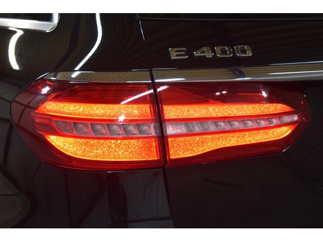 Ｅクラスステーションワゴン Ｅ４００　４マチックステーションワゴンエクスクルシブ　レーダーＳＰ　３３３馬力　Ｖ６ターボ　４ＷＤ　９速ＡＴ　全席ヒーター黒革　ディストロ　Ｌチェンジ　１８ＡＷ　キーレスＧＯ　ＰＴＳ　フットゲート　ブルメスターＳ　ＨＵＤ　地デジ３６０カメラ　２年保証（56枚目）