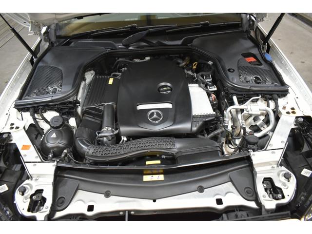 Ｅクラスステーションワゴン Ｅ２００　ステションワゴンアバンＧスポツ（本革仕様）　レーダーＳＰ　９速ＡＴ　全席ヒーター黒革　ディストロ　Ｂスポット　ＡＭＧエアロ１９ＡＷ　キーレスＧＯ　ＰＴＳ　フットゲート　エアバランスＰ　ブルメスターＳ　地デジ３６０カメラ　２年保証（14枚目）