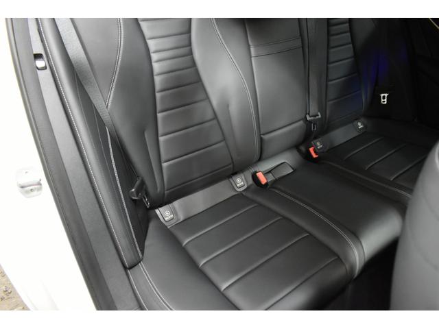 Ｅクラスステーションワゴン Ｅ２００　ステションワゴンアバンＧスポツ（本革仕様）　レーダーＳＰ　９速ＡＴ　全席ヒーター黒革　ディストロ　Ｂスポット　ＡＭＧエアロ１９ＡＷ　キーレスＧＯ　ＰＴＳ　フットゲート　エアバランスＰ　ブルメスターＳ　地デジ３６０カメラ　２年保証（23枚目）