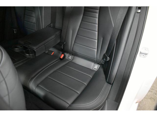 Ｅクラスステーションワゴン Ｅ２００　ステションワゴンアバンＧスポツ（本革仕様）　レーダーＳＰ　９速ＡＴ　全席ヒーター黒革　ディストロ　Ｂスポット　ＡＭＧエアロ１９ＡＷ　キーレスＧＯ　ＰＴＳ　フットゲート　エアバランスＰ　ブルメスターＳ　地デジ３６０カメラ　２年保証（24枚目）