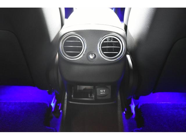 Ｅクラスステーションワゴン Ｅ２００　ステションワゴンアバンＧスポツ（本革仕様）　レーダーＳＰ　９速ＡＴ　全席ヒーター黒革　ディストロ　Ｂスポット　ＡＭＧエアロ１９ＡＷ　キーレスＧＯ　ＰＴＳ　フットゲート　エアバランスＰ　ブルメスターＳ　地デジ３６０カメラ　２年保証（30枚目）